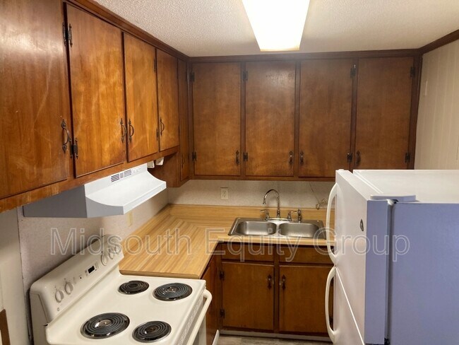 Building Photo - 117 Parkburg Rd