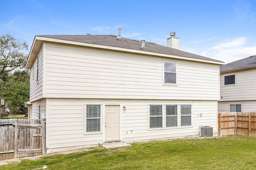 Building Photo - 8010 Suffield Glen Ln