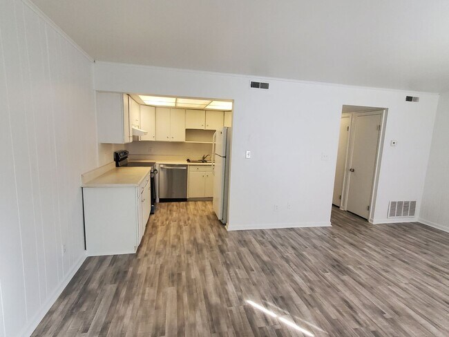 Building Photo - Weblin Place