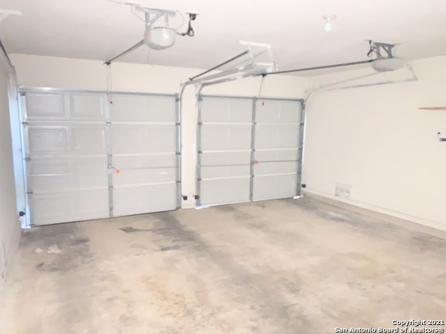 Building Photo - 12327 Hart Ranch