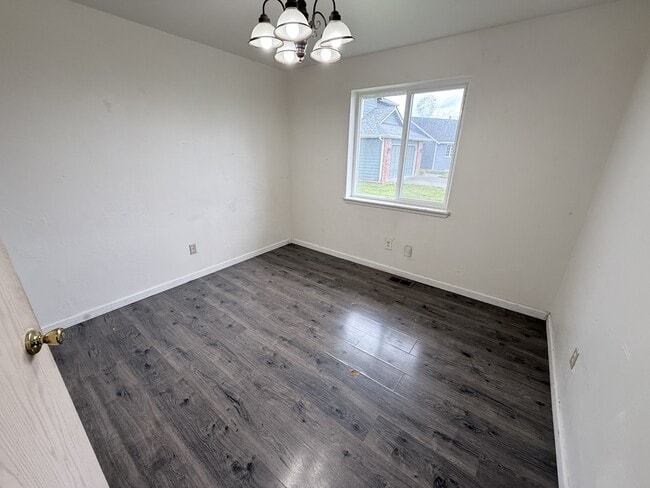 Building Photo - 2731 176th St NE