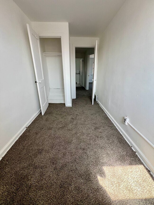 Building Photo - Gorgeous 3-Bedroom Townhome in Chester! Available NOW!