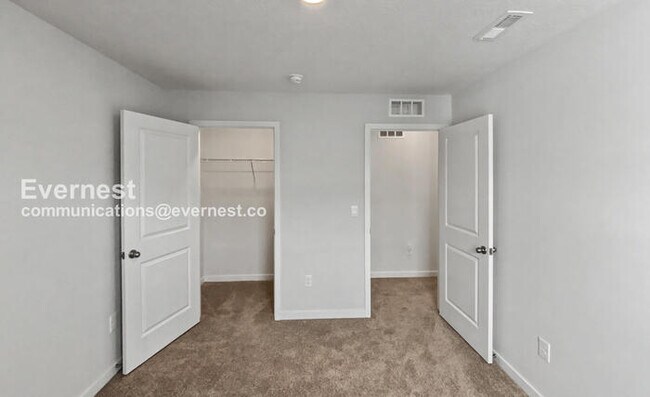 Building Photo - 982 Allegro Dr