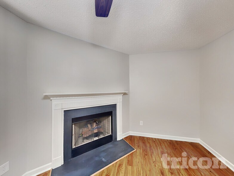 Building Photo - 901 Skywatch Ln