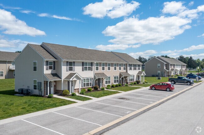 Building Photo - Misty Creek Village