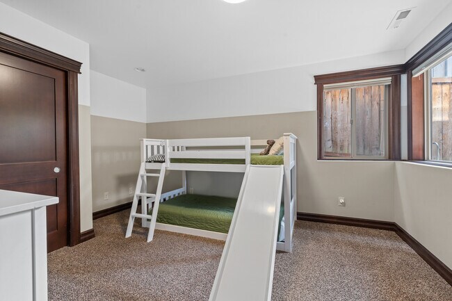 2nd bedroom - 3309 Stonecrop Way