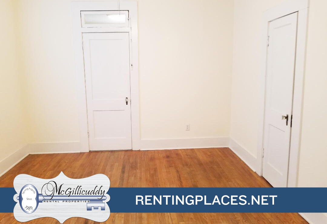 Building Photo - 1509 Troupe St