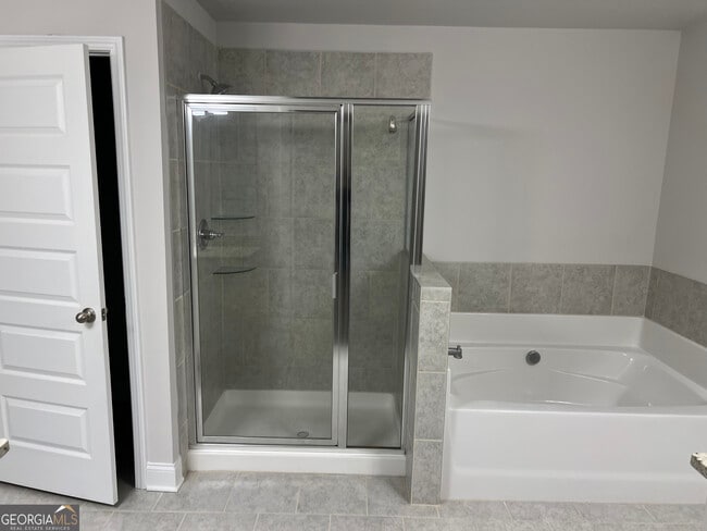 Building Photo - 932 Exposition Pte