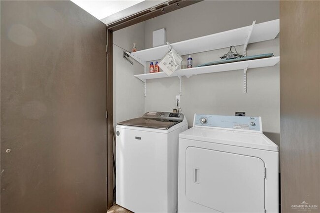 Building Photo - 11 East St