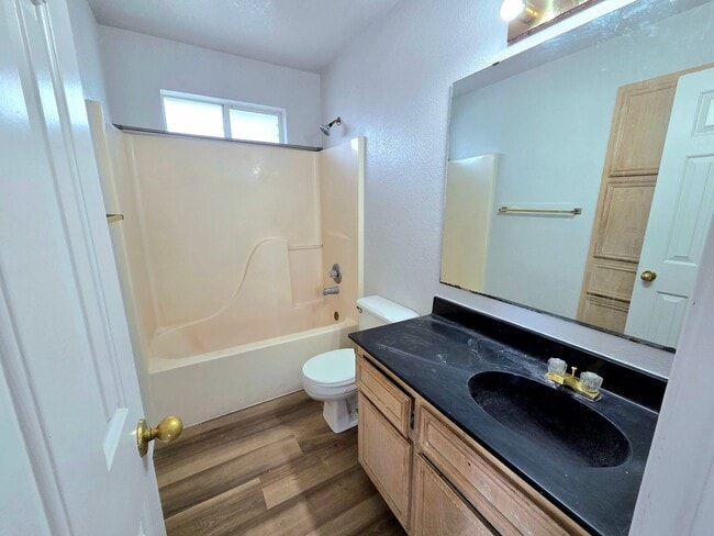 Building Photo - NEW FLOORS! 3bd/2ba in Killeen Tx