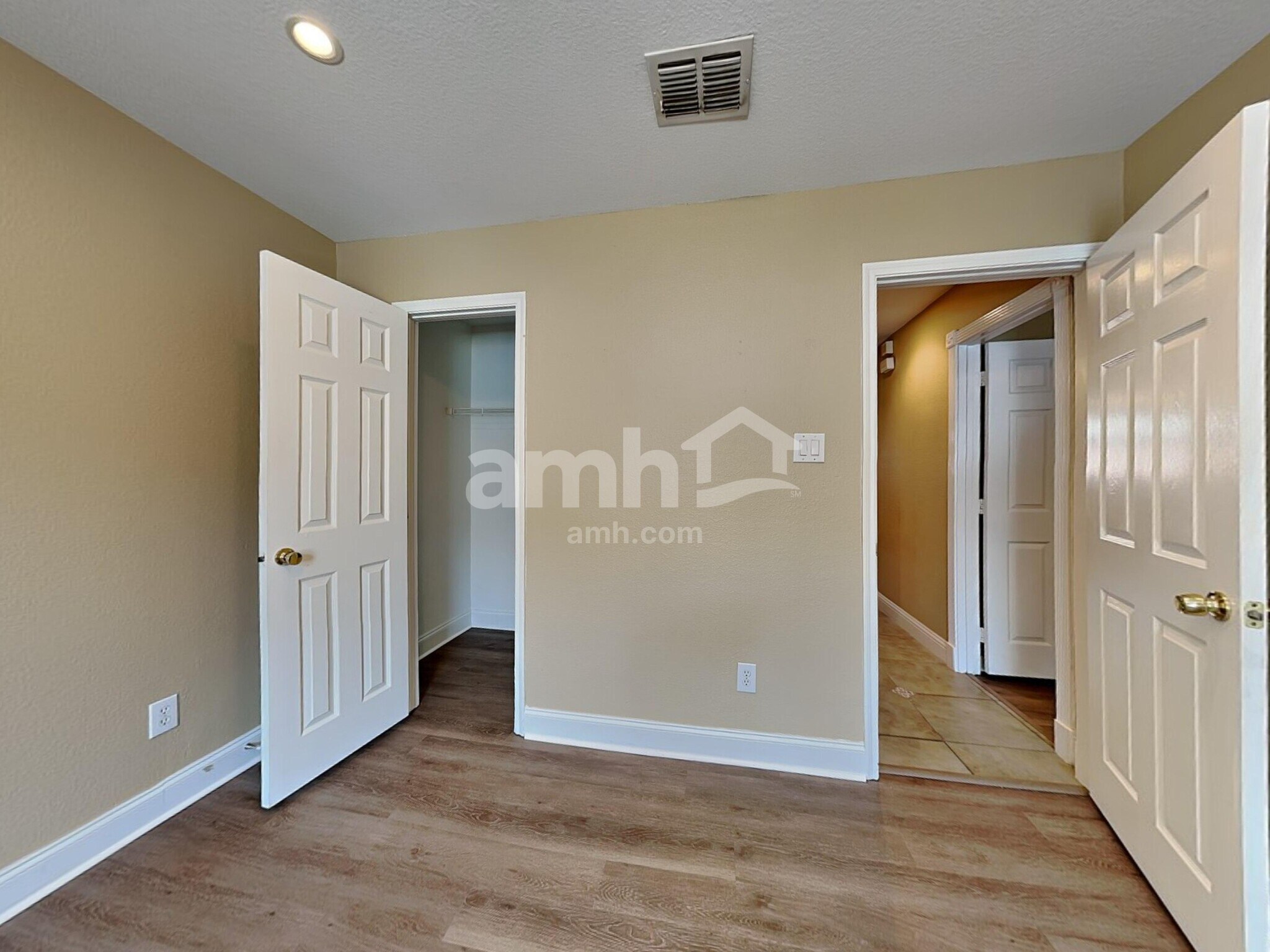 Building Photo - 2928 Frontier Ln