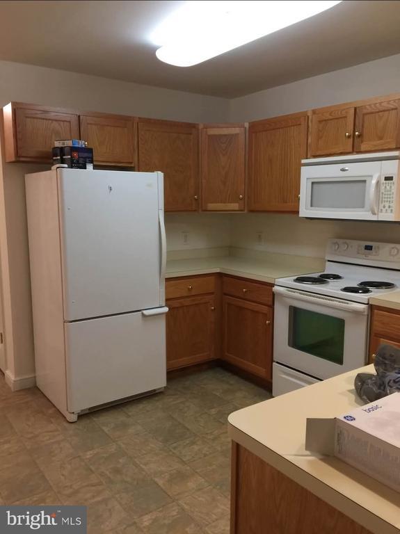 Building Photo - 101 W Sunset Ave