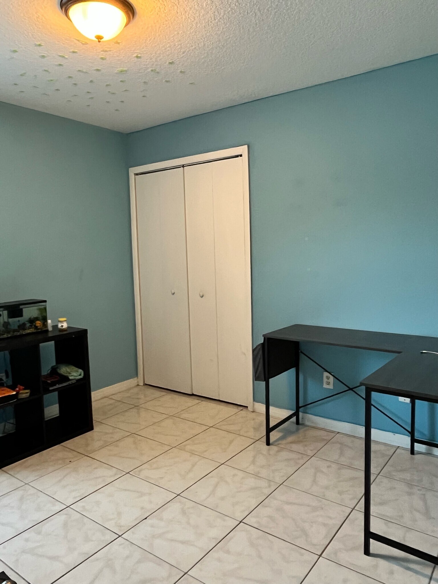 Building Photo - 111 Rosewood Ct