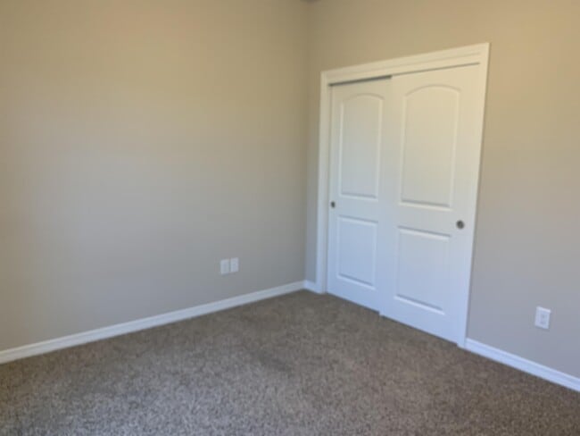 Building Photo - 8591 Prince Ct