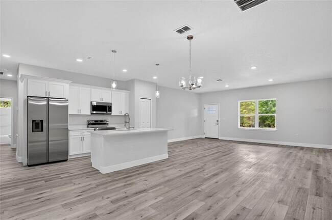 Building Photo - 7938 N Maltese Dr