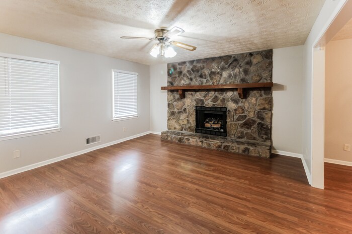 Building Photo - 1205 Masters Ln