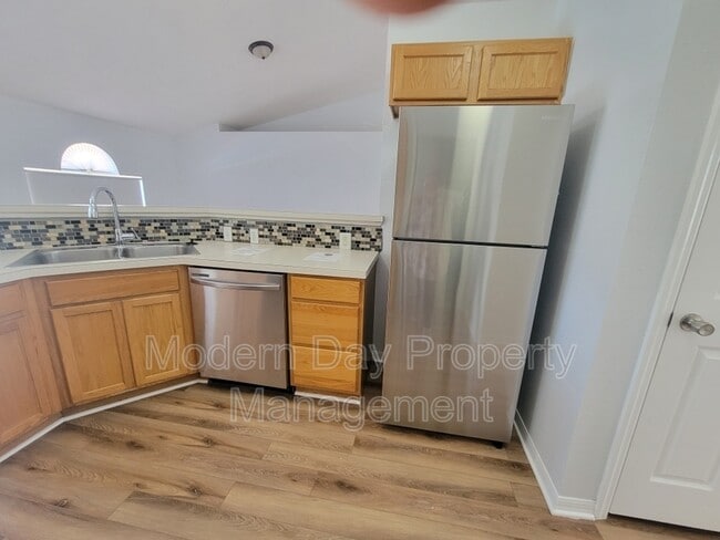Building Photo - 3059 Magellan Ave