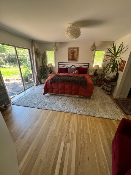 Building Photo - 3691 S Narcissus Way