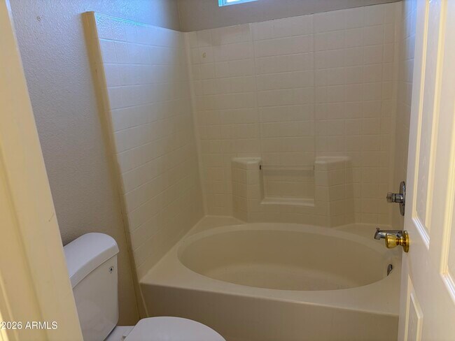 Building Photo - 1152 S Bridger Dr
