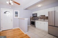 Building Photo - 8325 Dalesford Rd