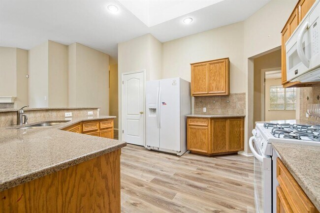 Building Photo - 3937 Kristencreek Ln