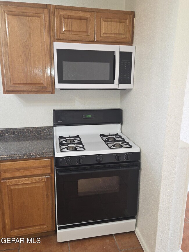 Building Photo - 10801 Donna Marie Dr