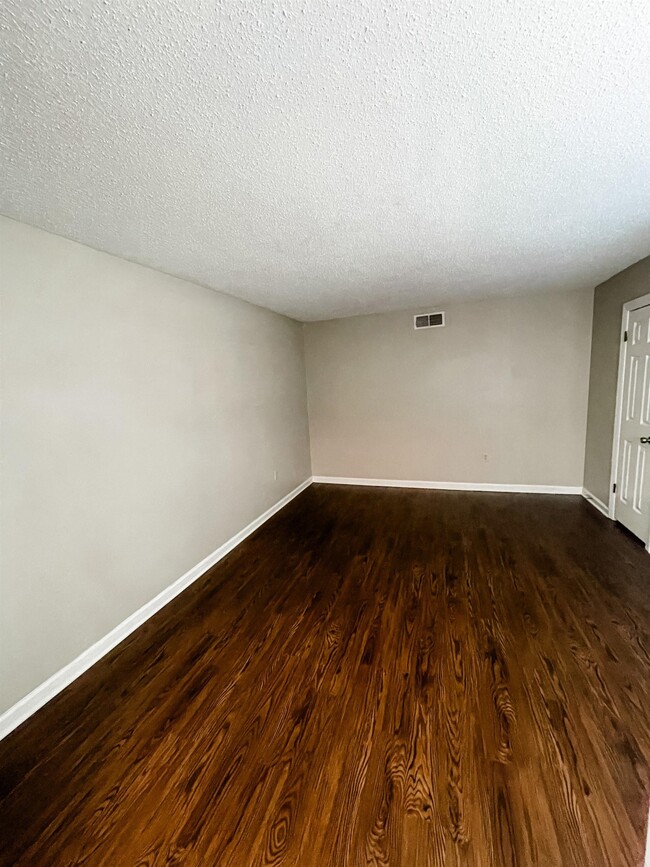 Building Photo - 5372 Edenshire Cove