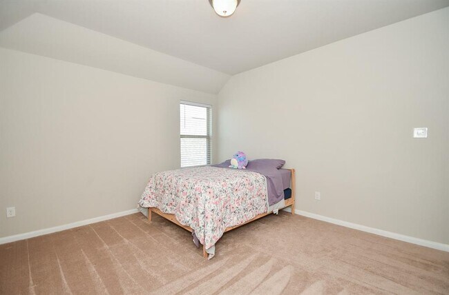 Building Photo - 5023 Lord Crest Ln
