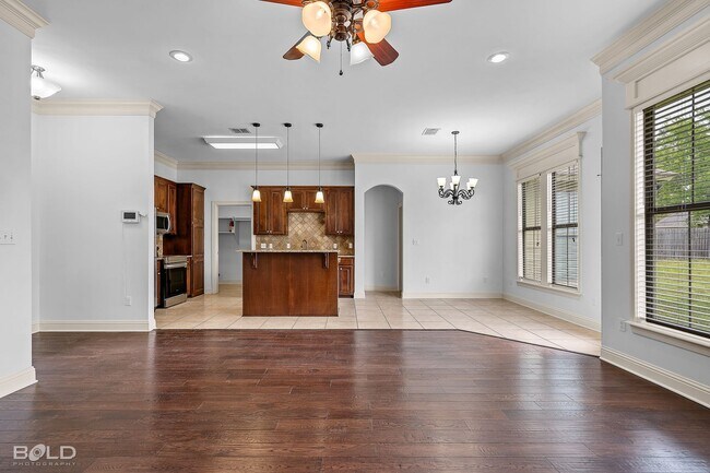 Building Photo - 6484 Soda Point Dr