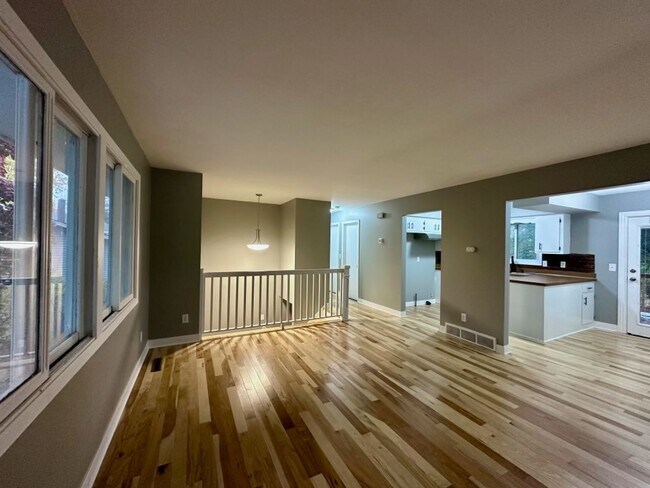 Primary Photo - Gorgeous Single Family Home in Brooklyn Park!