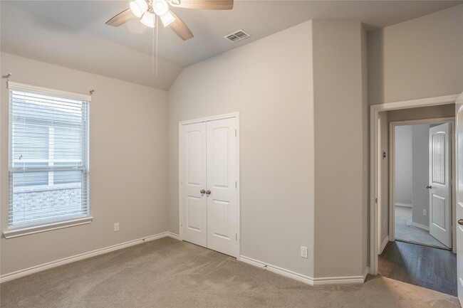 Building Photo - 1017 Lake Cypress Ln