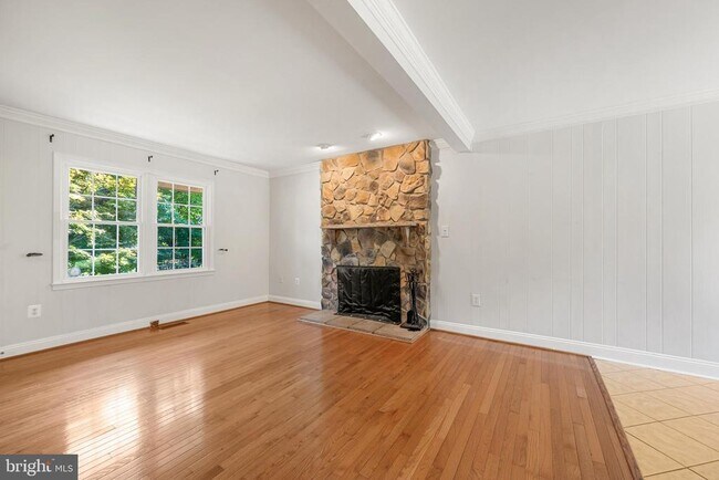 Building Photo - 13204 Nickleson Dr