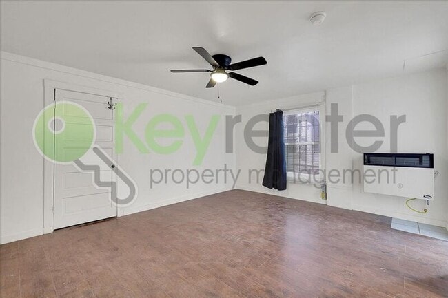 Building Photo - 1827 T St