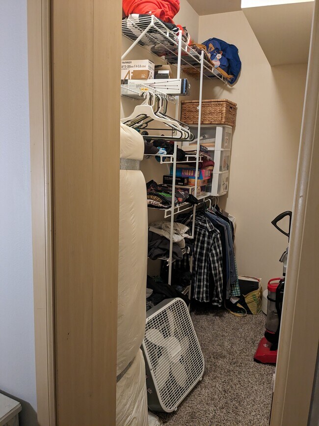 Building Photo - 233 St Helens Ave