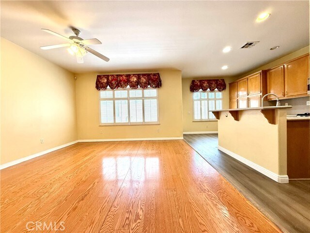 Building Photo - 1319 Jacaranda Cir