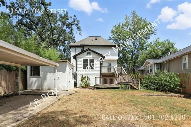 Building Photo - 516 N Oak St