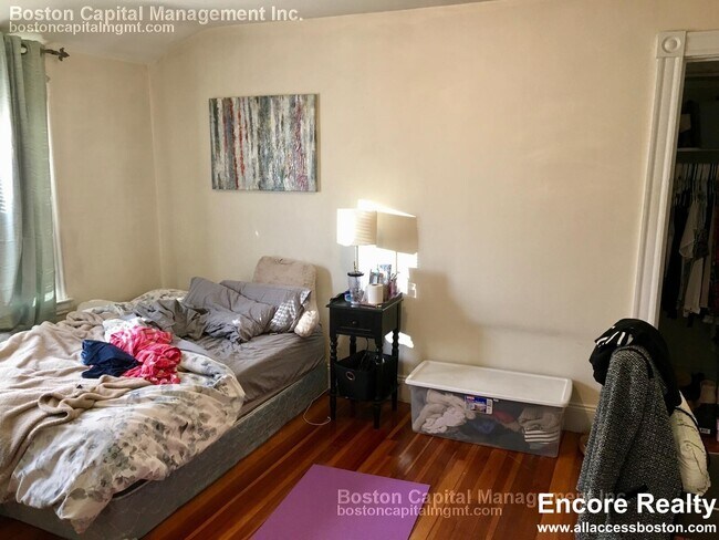 Building Photo - 91 Wallingford Rd