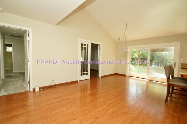 Building Photo - "Charming 4-Bedroom Oasis in San Rafael wi...