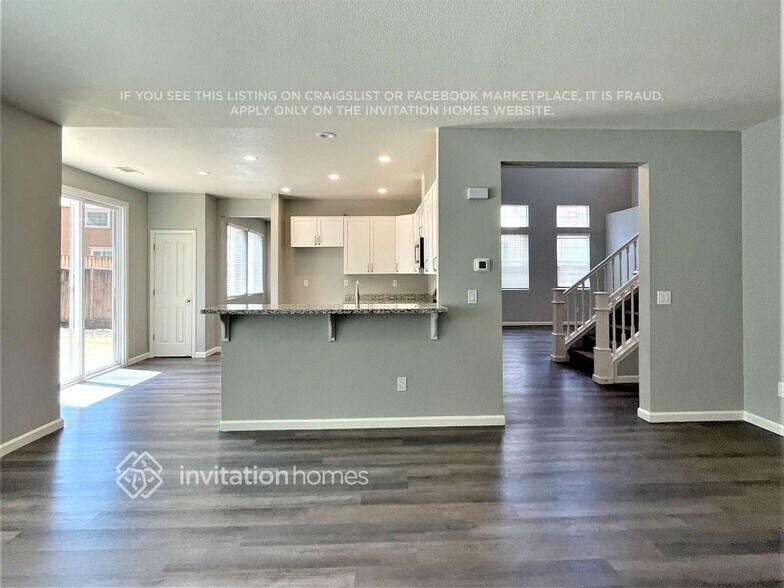 Building Photo - 5484 Summerfield Dr