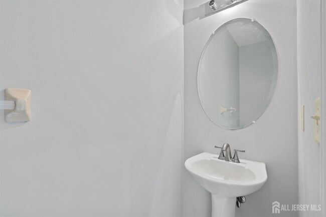 Building Photo - 802 Margaret Ct