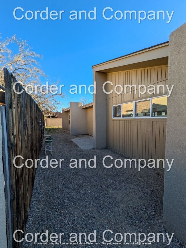 Building Photo - Spacious and naturally lit 4 Bathroom, 2 Bathroom, 2 Car Garage Home at 1,933 Sq Ft.