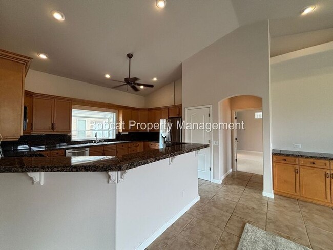 Building Photo - 963 Ranchview Cir