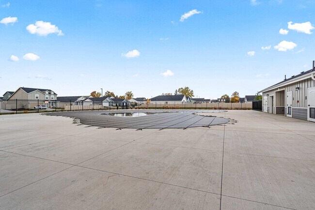 Building Photo - 8648 E Wishmore St