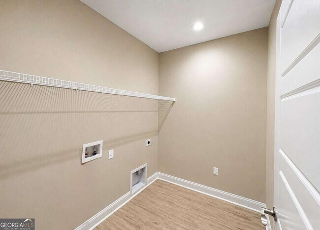 Building Photo - 152 The Villas Wy