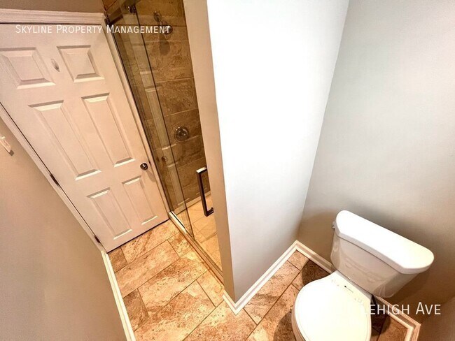 Building Photo - 2202 E Lehigh Ave