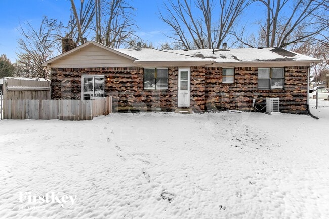 Building Photo - 241 Summit Ridge Dr