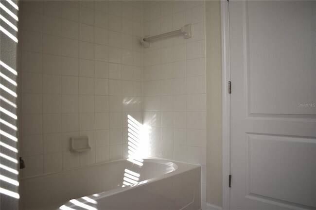 Building Photo - 1106 Lattimore Dr