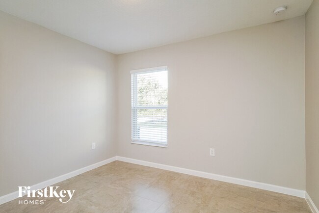 Building Photo - 349 S Haven Ct