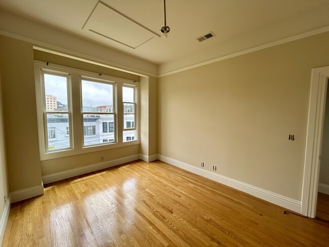 Building Photo - 3220B 23rd St