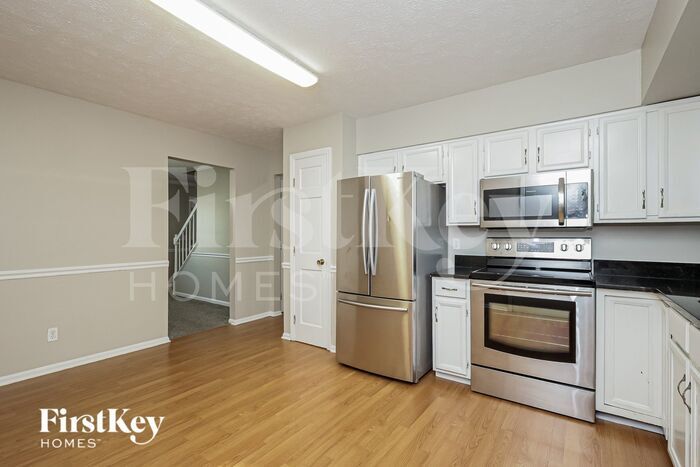 Building Photo - 8781 Wildbrook Ct